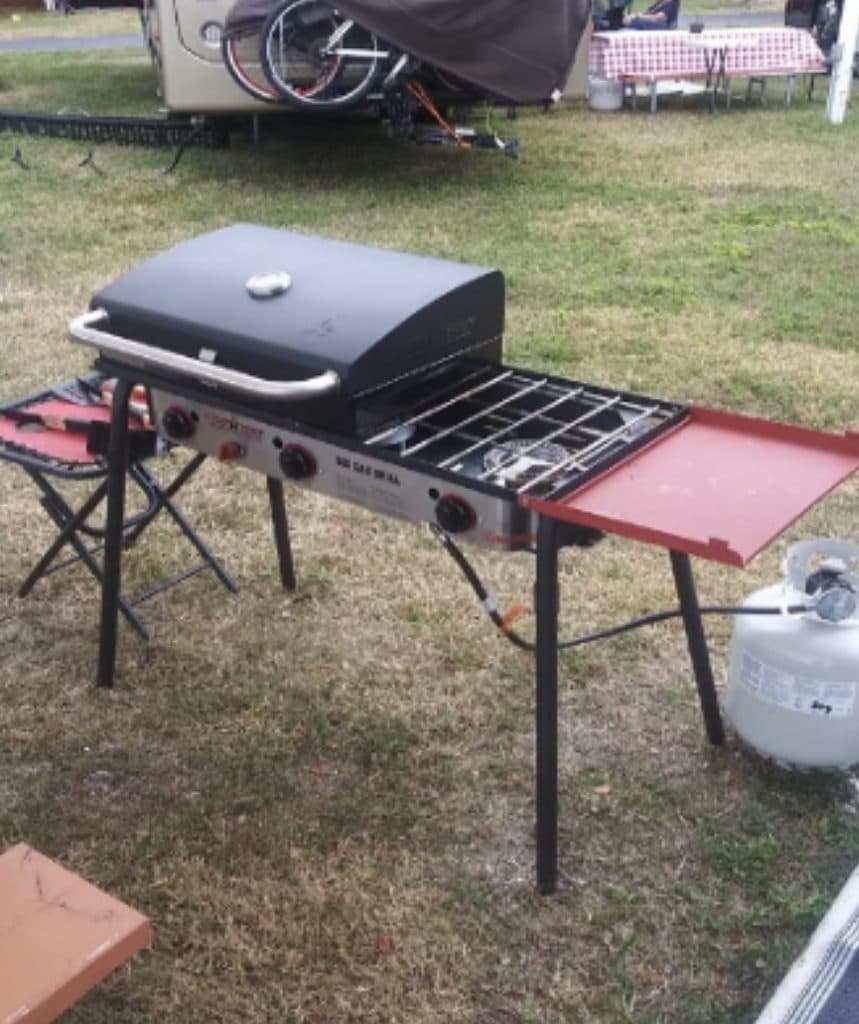 Campchef 3 burner stove w/accessories