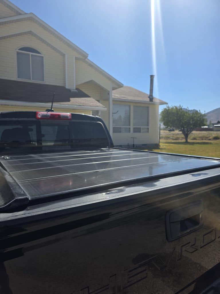Peragon black truck bed cover/ tonneau cover