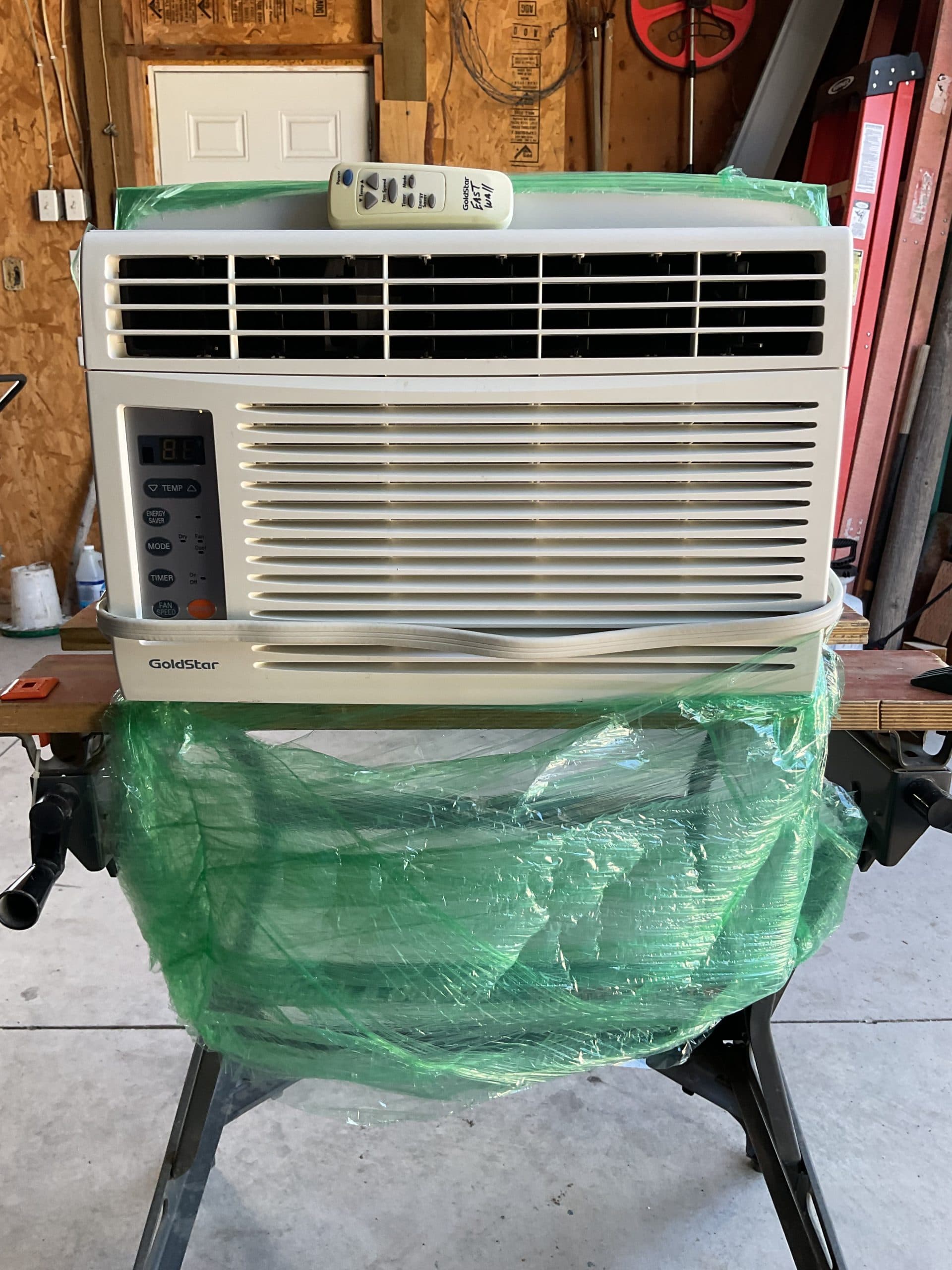 2 window mount AC units