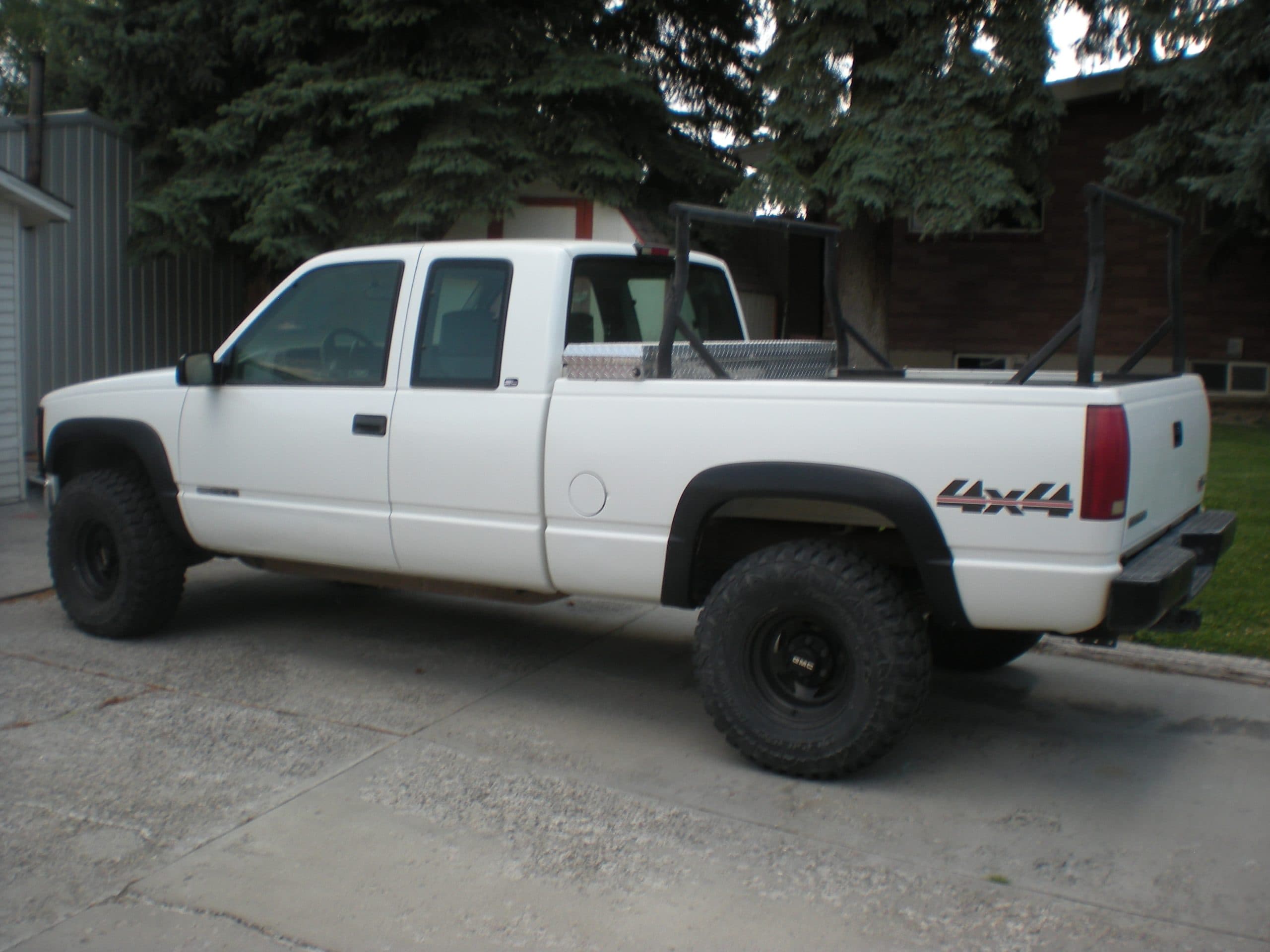 1998 GMC Sierra 1500 1/2 Ton W/T (Heavy Duty) 4×4 6.5 Turbo Diesel. 95,300 miles