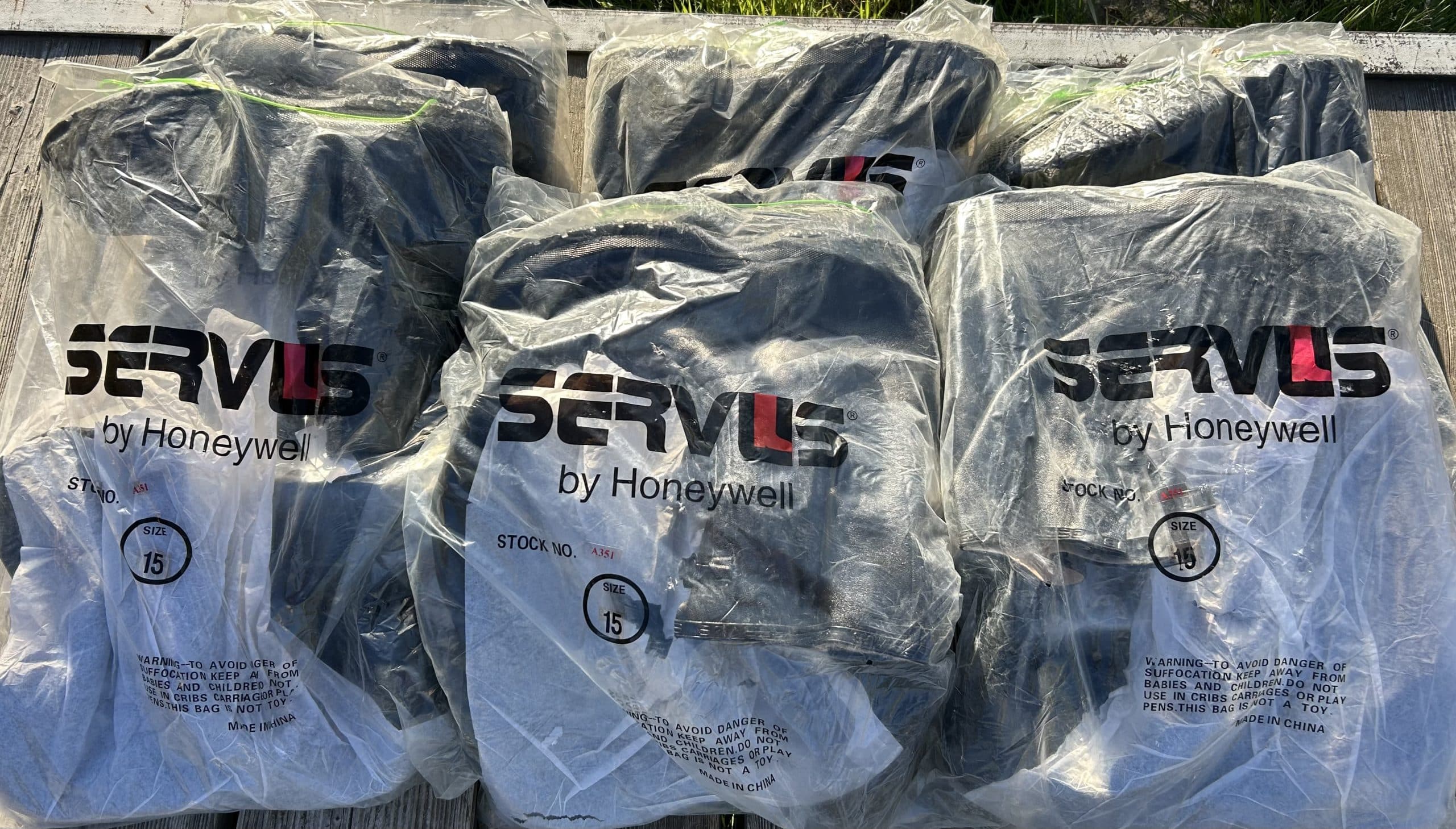 Honeywell Servus Size 15 Overboots NEW