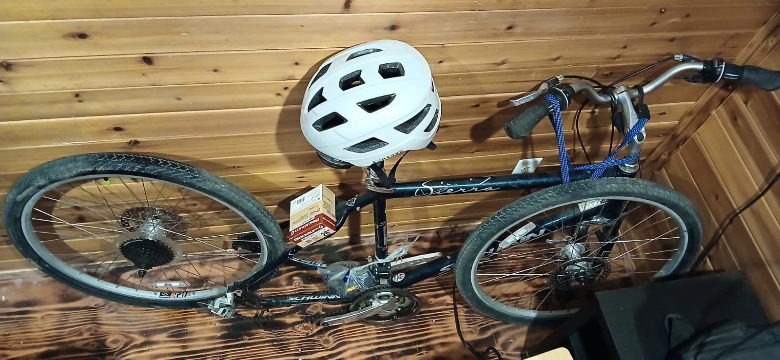 Classic Schwinn Sierra bike