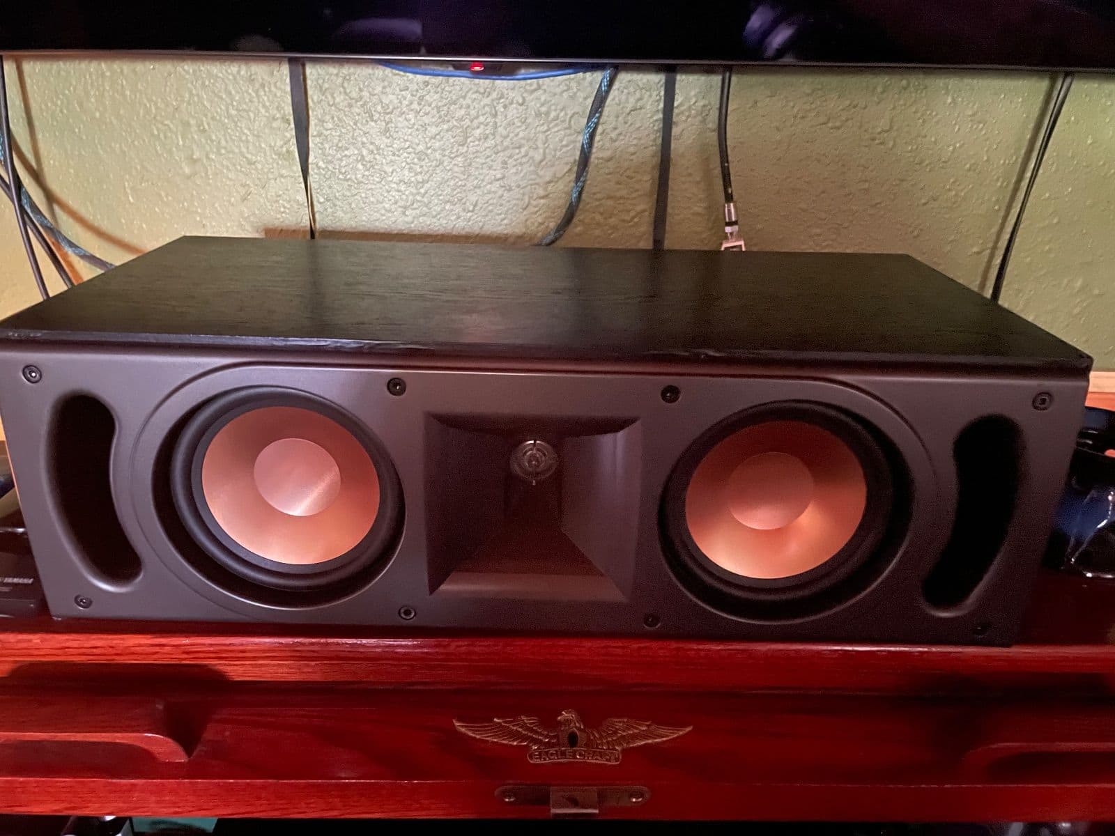 KLIPSCH center speaker
