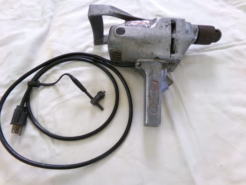 Drill motor