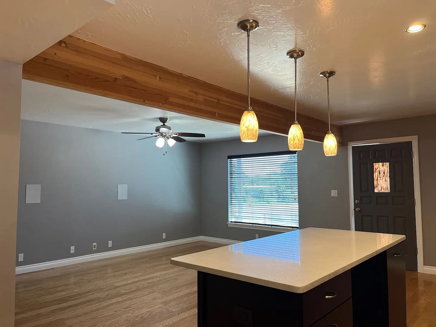 Super clean 3 bed 2bath home